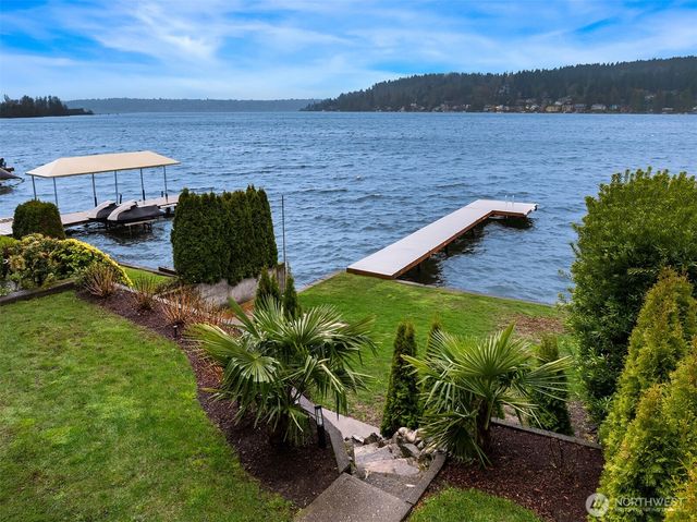 6631 Ripley Lane SE, Renton, WA 98056