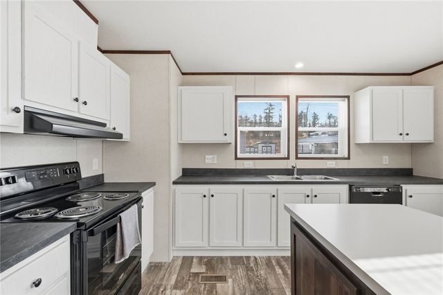 328 Festival, Canton Twp, PA 15301