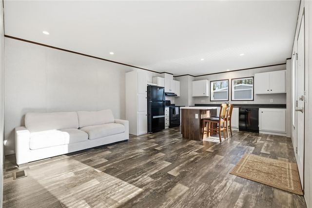 328 Festival, Canton Twp, PA 15301