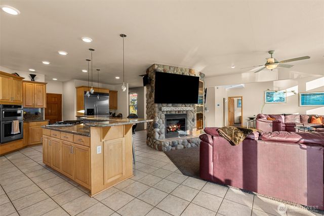 231 Key Lane, Chelan, WA 98816