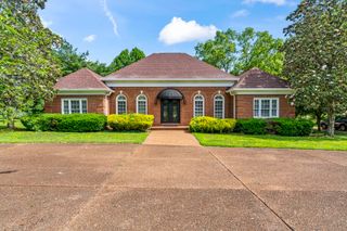 3000 General Forrest Dr, Columbia, TN 38401