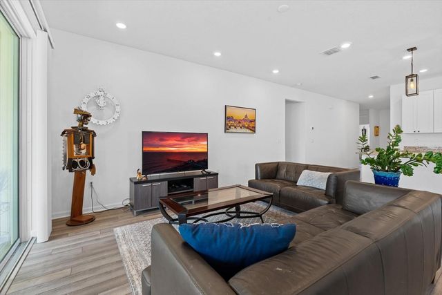 33 RIDGE ROAD, Palm Coast, FL 32137