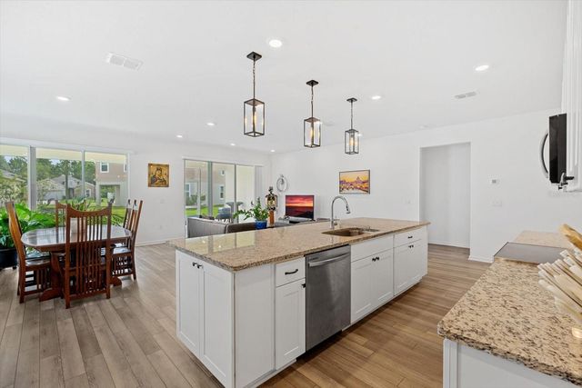 33 RIDGE ROAD, Palm Coast, FL 32137