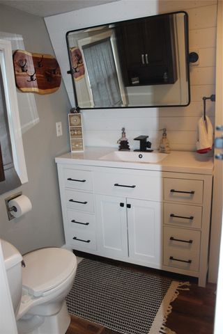 1834 Eaton Avenue, Leighton, IA 50143