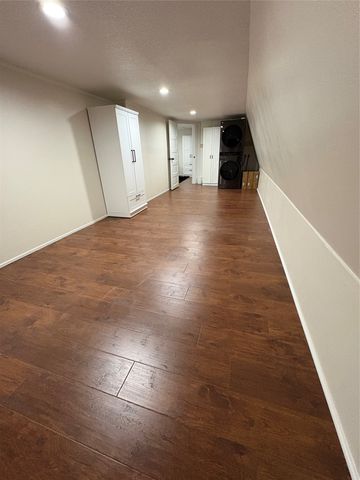 1834 Eaton Avenue, Leighton, IA 50143