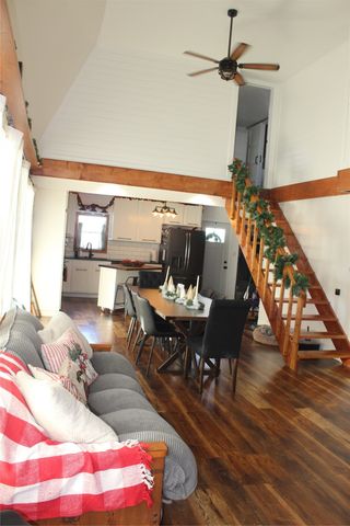 1834 Eaton Avenue, Leighton, IA 50143