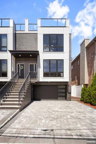 229 Wayne Avenue, Cliffside Park, NJ 07010