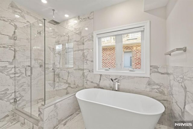 229 Wayne Avenue, Cliffside Park, NJ 07010