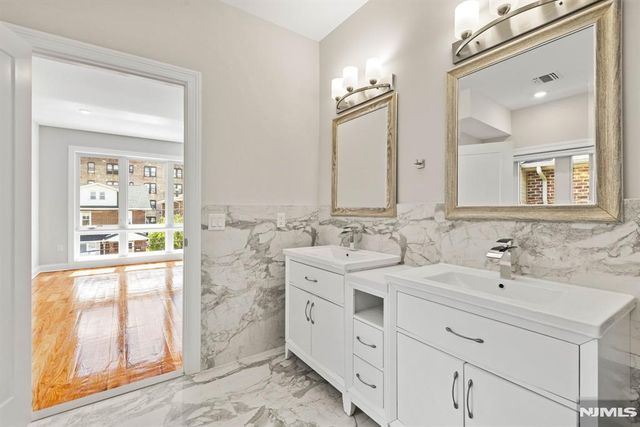 229 Wayne Avenue, Cliffside Park, NJ 07010
