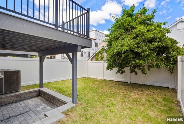 229 Wayne Avenue, Cliffside Park, NJ 07010