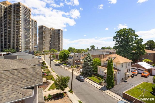 229 Wayne Avenue, Cliffside Park, NJ 07010