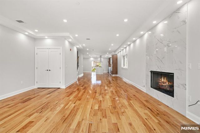 229 Wayne Avenue, Cliffside Park, NJ 07010