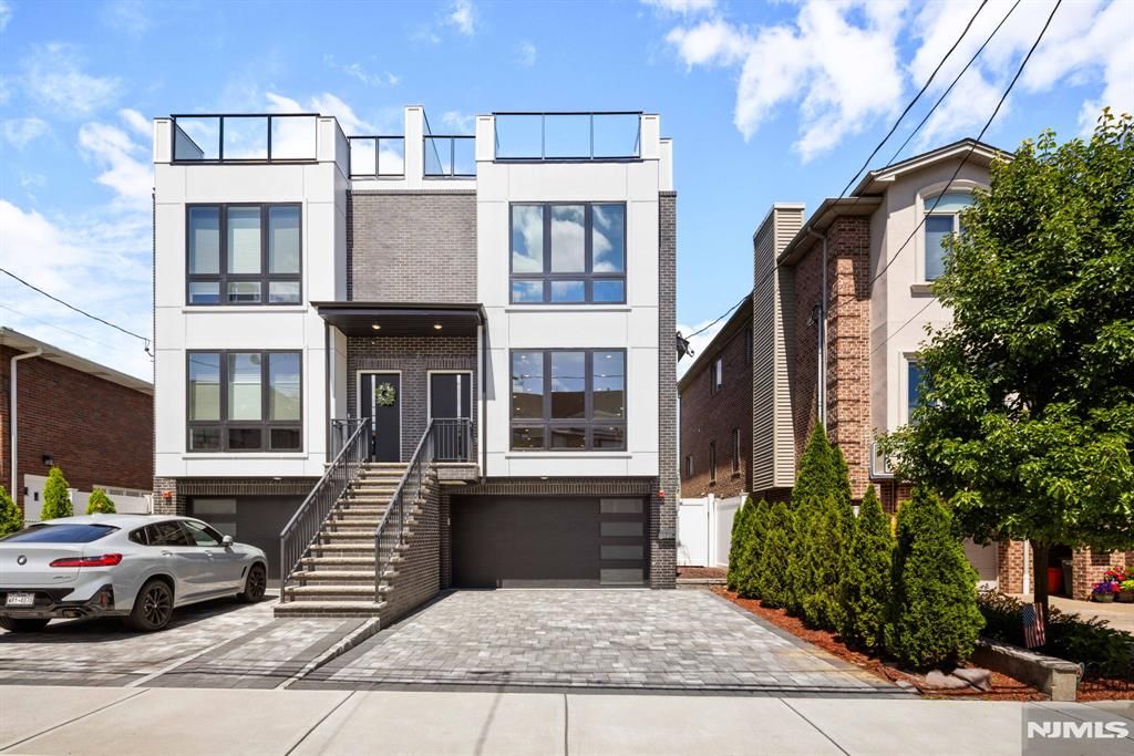 229 Wayne Avenue, Cliffside Park, NJ 07010