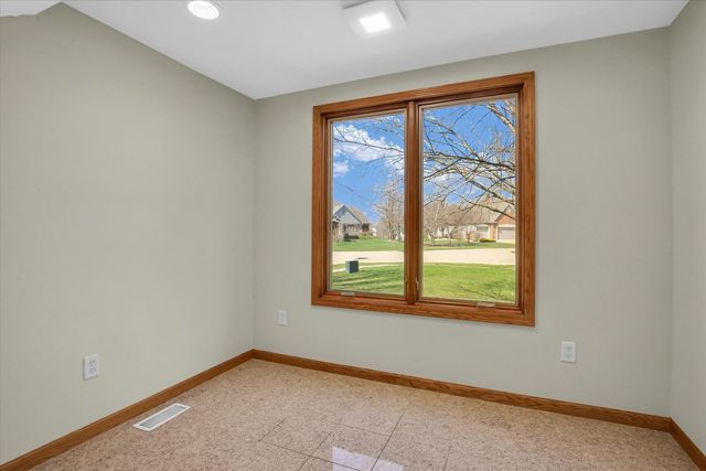 4412 Brittany Trail Drive, Champaign, IL 61822