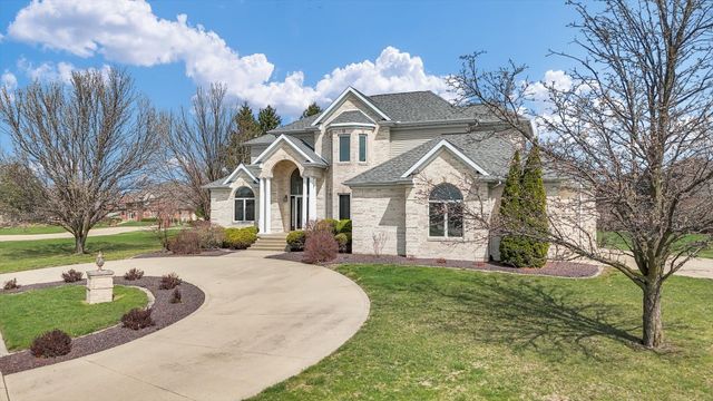 4412 Brittany Trail Drive, Champaign, IL 61822