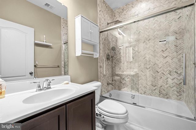 6728 OSBORNE HILL DR, Upper Marlboro, MD 20772