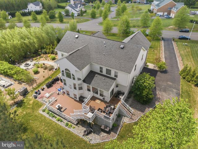 6728 OSBORNE HILL DR, Upper Marlboro, MD 20772