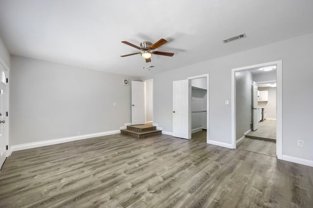 1521 Oakbrook Court, Lancaster, TX 75134