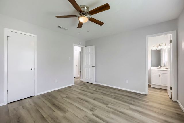 1521 Oakbrook Court, Lancaster, TX 75134