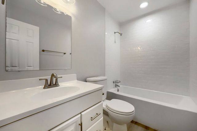 1521 Oakbrook Court, Lancaster, TX 75134
