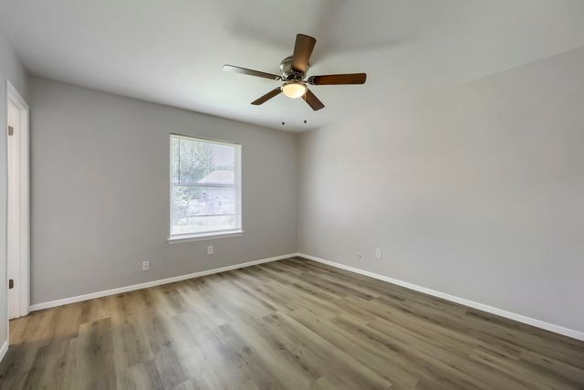 1521 Oakbrook Court, Lancaster, TX 75134
