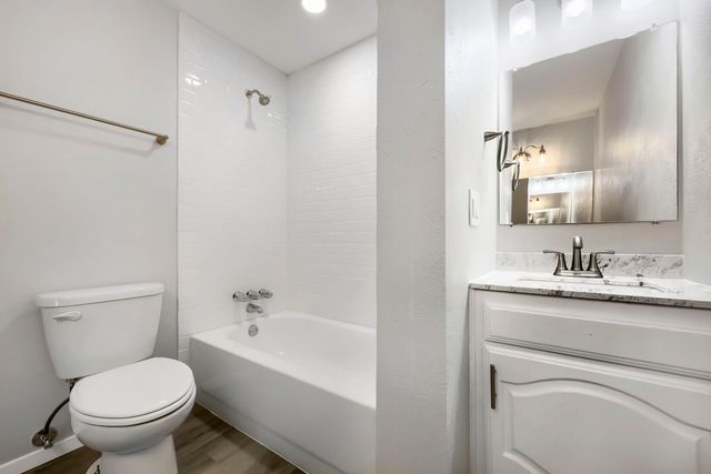 1521 Oakbrook Court, Lancaster, TX 75134