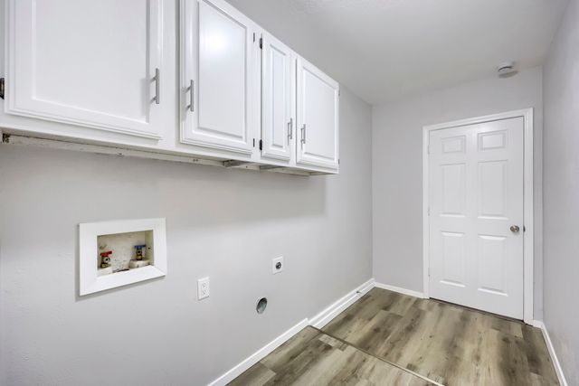 1521 Oakbrook Court, Lancaster, TX 75134