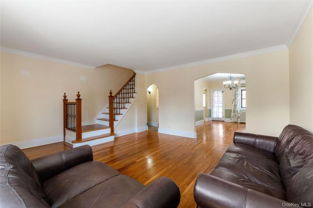 7712 83rd Street, Glendale, NY 11385