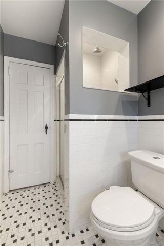 7712 83rd Street, Glendale, NY 11385