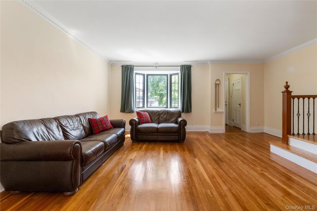 7712 83rd Street, Glendale, NY 11385