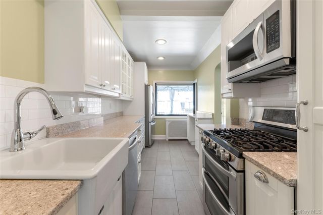 7712 83rd Street, Glendale, NY 11385