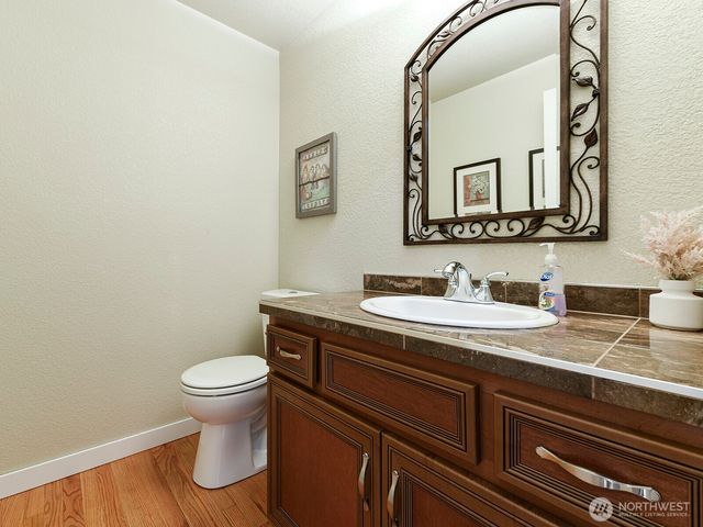 25216 238th Avenue SE, Maple Valley, WA 98038