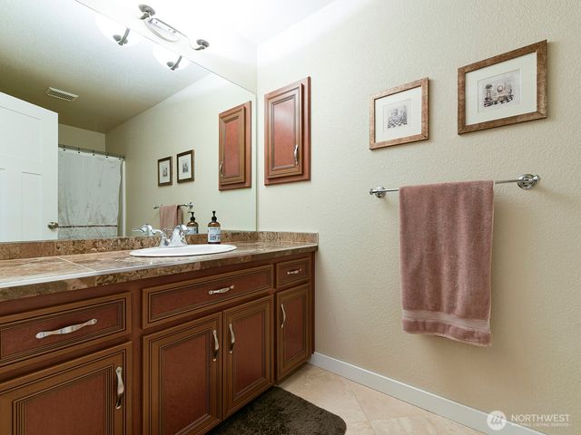 25216 238th Avenue SE, Maple Valley, WA 98038