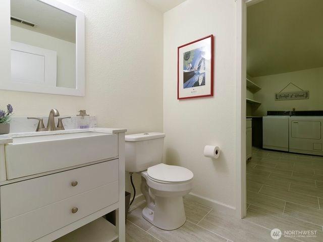 25216 238th Avenue SE, Maple Valley, WA 98038