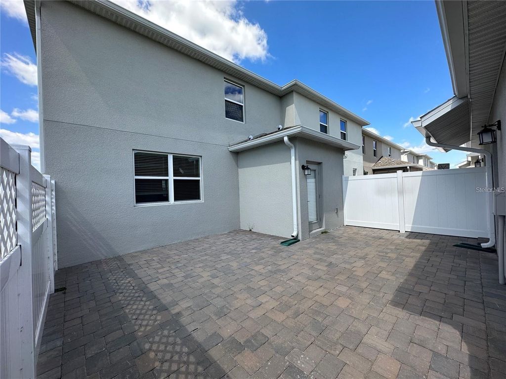 Image 11 of property listing at 3037 ELLA WAY, St Cloud, FL 34771