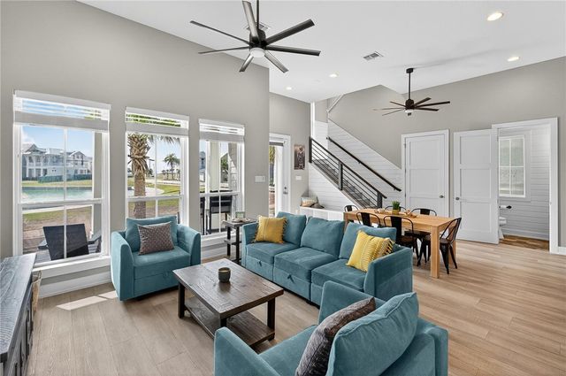 114 Barefoot Lane, Port Aransas, TX 78373