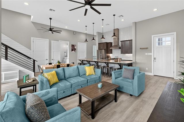 114 Barefoot Lane, Port Aransas, TX 78373