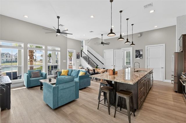 114 Barefoot Lane, Port Aransas, TX 78373