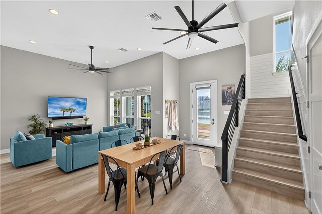 114 Barefoot Lane, Port Aransas, TX 78373