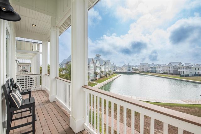 114 Barefoot Lane, Port Aransas, TX 78373