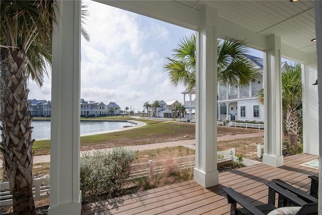 114 Barefoot Lane, Port Aransas, TX 78373