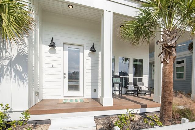 114 Barefoot Lane, Port Aransas, TX 78373