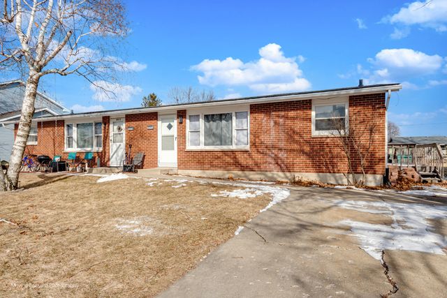 400 E Lafayette Street, Somonauk, IL 60552