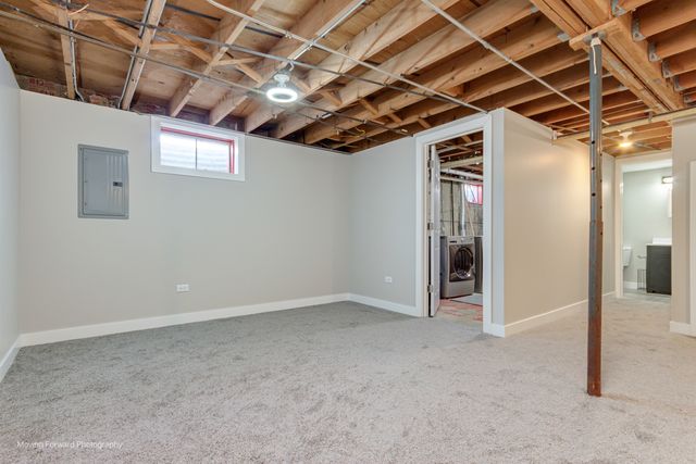 400 E Lafayette Street, Somonauk, IL 60552