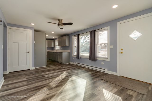 400 E Lafayette Street, Somonauk, IL 60552