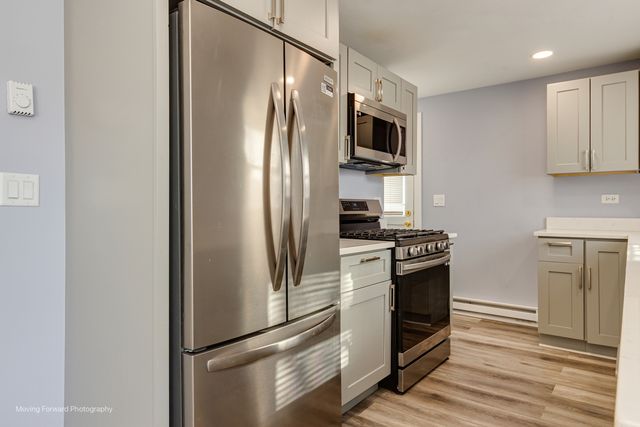 400 E Lafayette Street, Somonauk, IL 60552