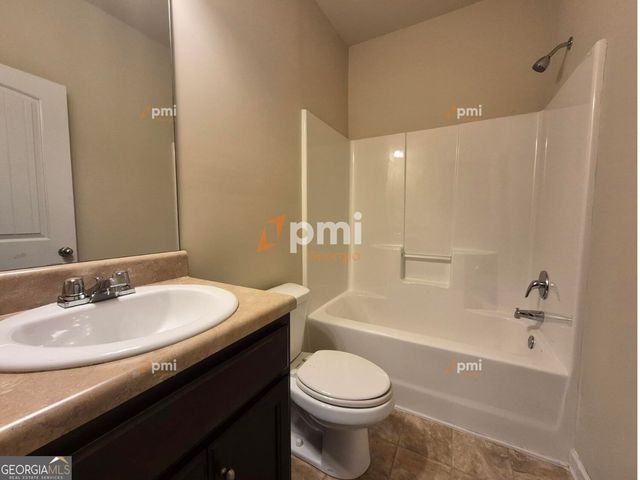 2 Longleaf Circle, Fairburn, GA 30213