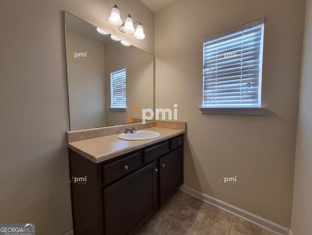 2 Longleaf Circle, Fairburn, GA 30213