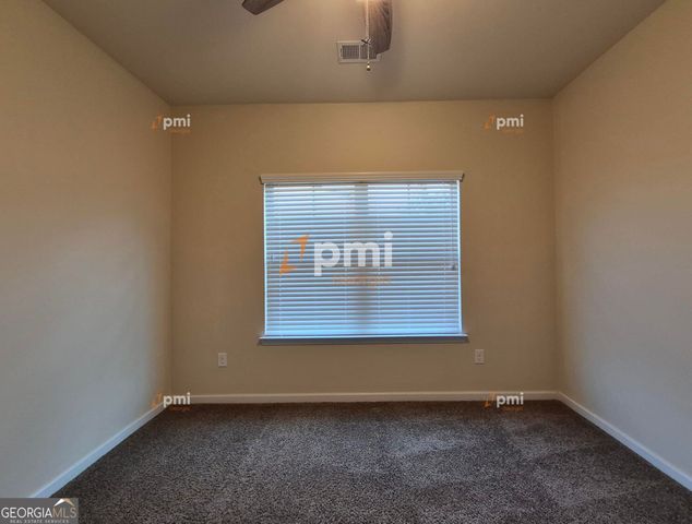 2 Longleaf Circle, Fairburn, GA 30213