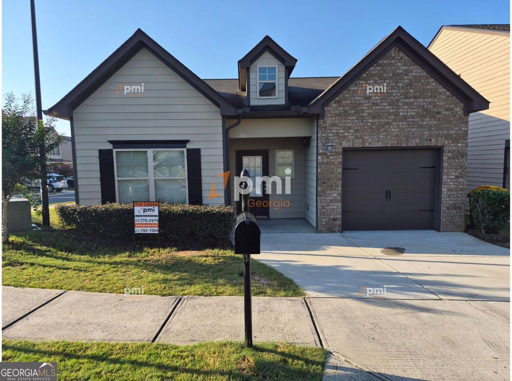 2 Longleaf Circle, Fairburn, GA 30213
